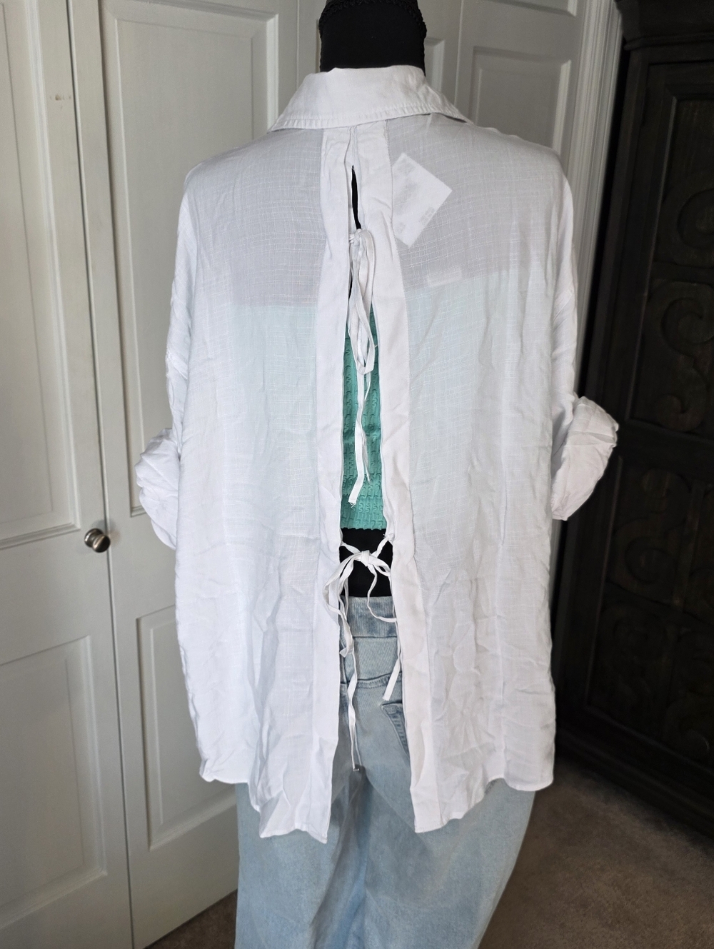 American Eagle Open Back Tie Blouse White Lightweight Button Up Medium NWT - Picture 2 of 8
